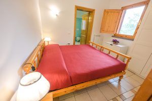 Appartamento 4 - Letto Rosso - Agriturismo Poggio al Pino Toscana