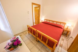 Appartamento 4 - Camera da Letto Rossa - Agriturismo Poggio al Pino Toscana