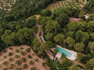 Piscina e Parco - Piscina e Solarium con Drone - Agriturismo Poggio al Pino Toscana